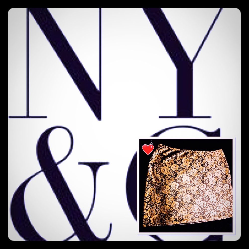New York and Company Gold and Black Skirt! ❤️